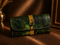 Pochette en Cuir Véritable Vert Marbré – Élégance Artisanale